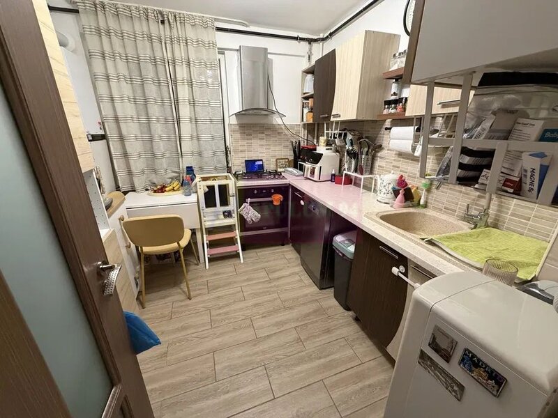 Vanzre apartament 2 camere -Calea Vitan-Auchan